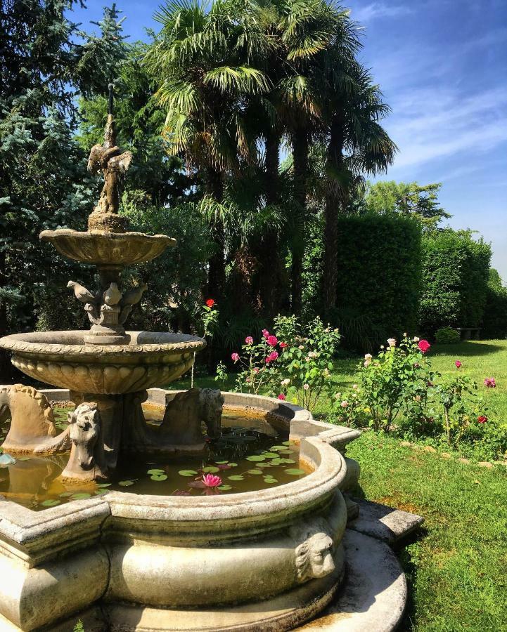 Torre De Salis Bed and Breakfast Gussago Buitenkant foto